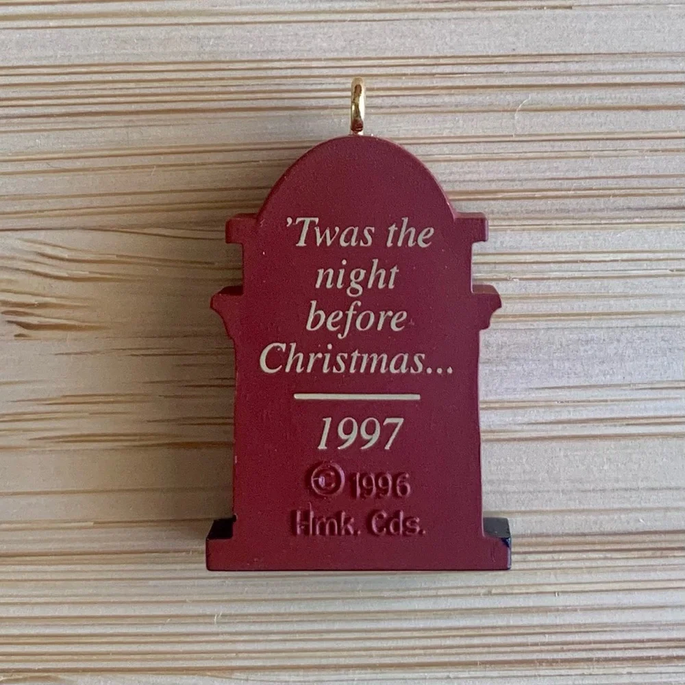 Hallmark Keepsake Ornament * Ready For Santa * 1997 Miniature Keepsake